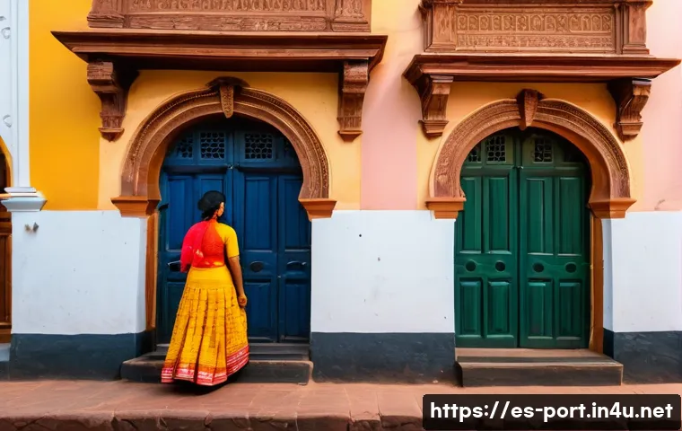포르투갈어와 아시아 국가 관계 - A vibrant street scene in historic Goa, India, showcasing the blend of Portuguese Baroque architectu...
